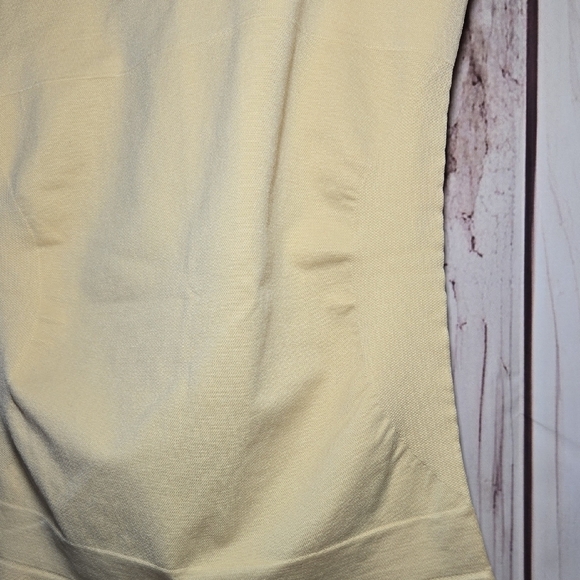 Shapewear Beige Size Small Adjustable Spaghetti Strap - Picture 3 of 5